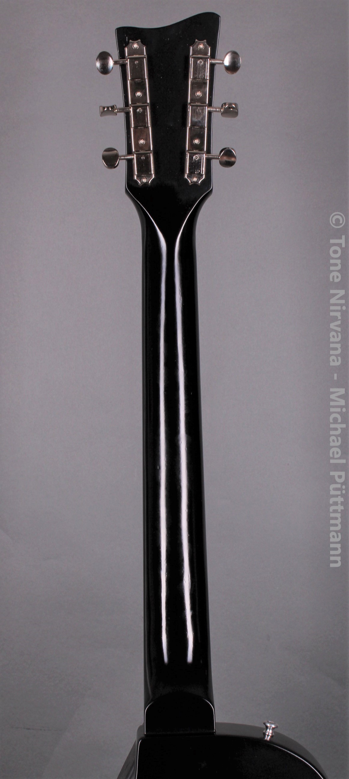 Echopark Downtowner Black A 07