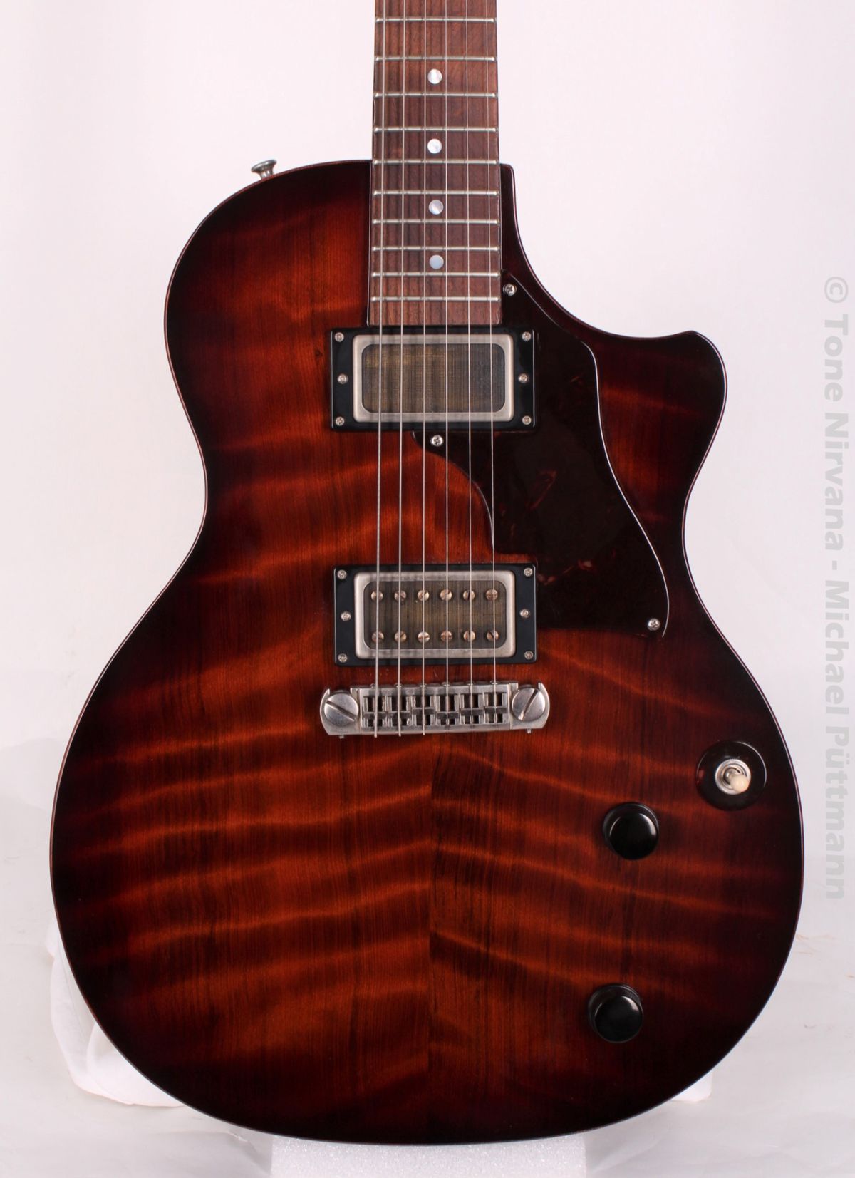 EchoparkDowntownerCustom_FlamedRedwood_05