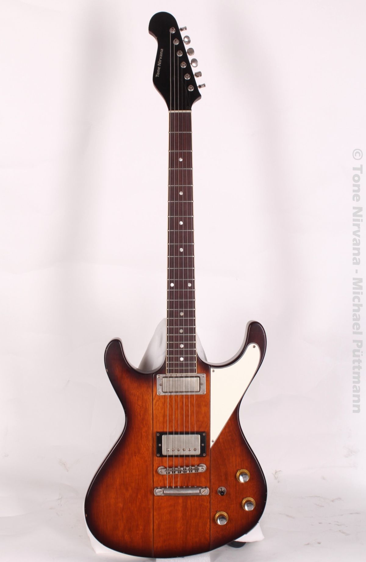 MB0006 ToneNirvana MossieBird IV Fireburst_13